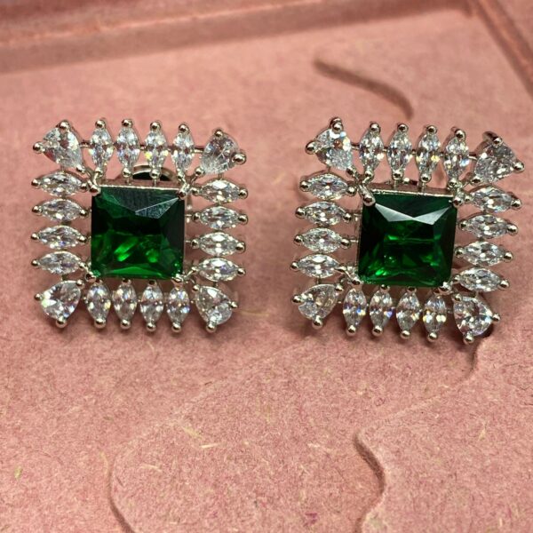 EAR-KDJP-357-G4.jpg EAR-KDJP-357-G4.jpg