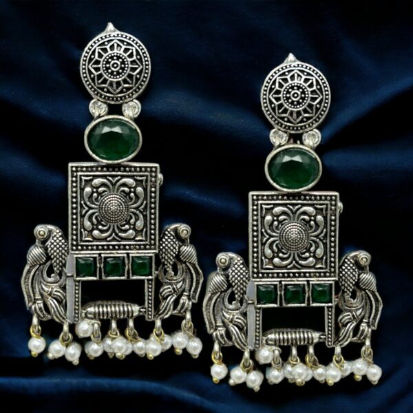 EAR047112E-PhotoRoom_2.jpg EAR047112E-PhotoRoom_2.jpg