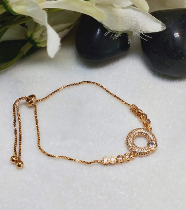 KHB0021600E.jpg KHB0021600E.jpg