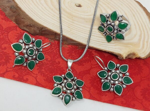 OCJS8135B.jpg OCJS8135B.jpg