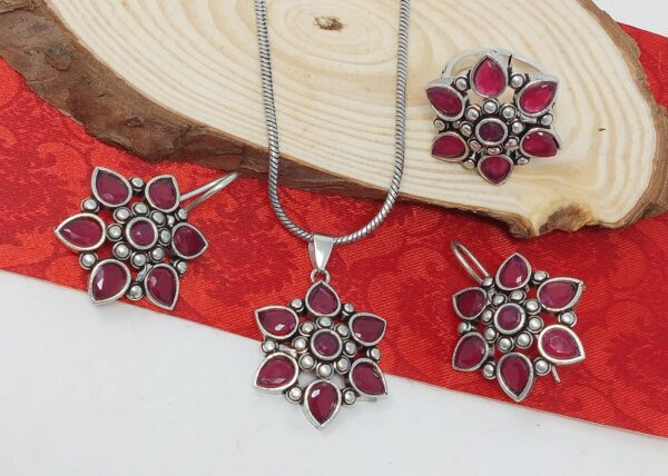 OCJS8135F.jpg OCJS8135F.jpg