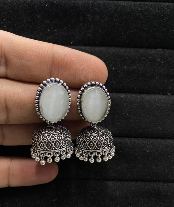 RMEAR011120G.jpg RMEAR011120G.jpg