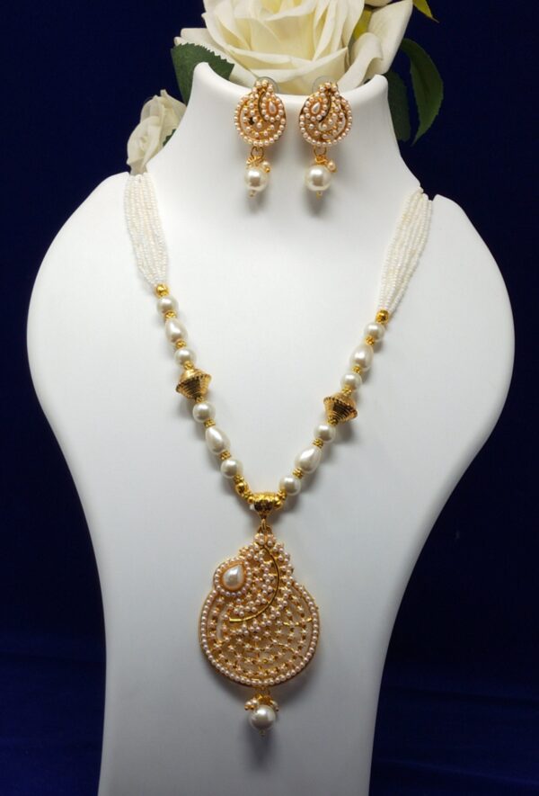 TRJS011100B.jpg TRJS011100B.jpg